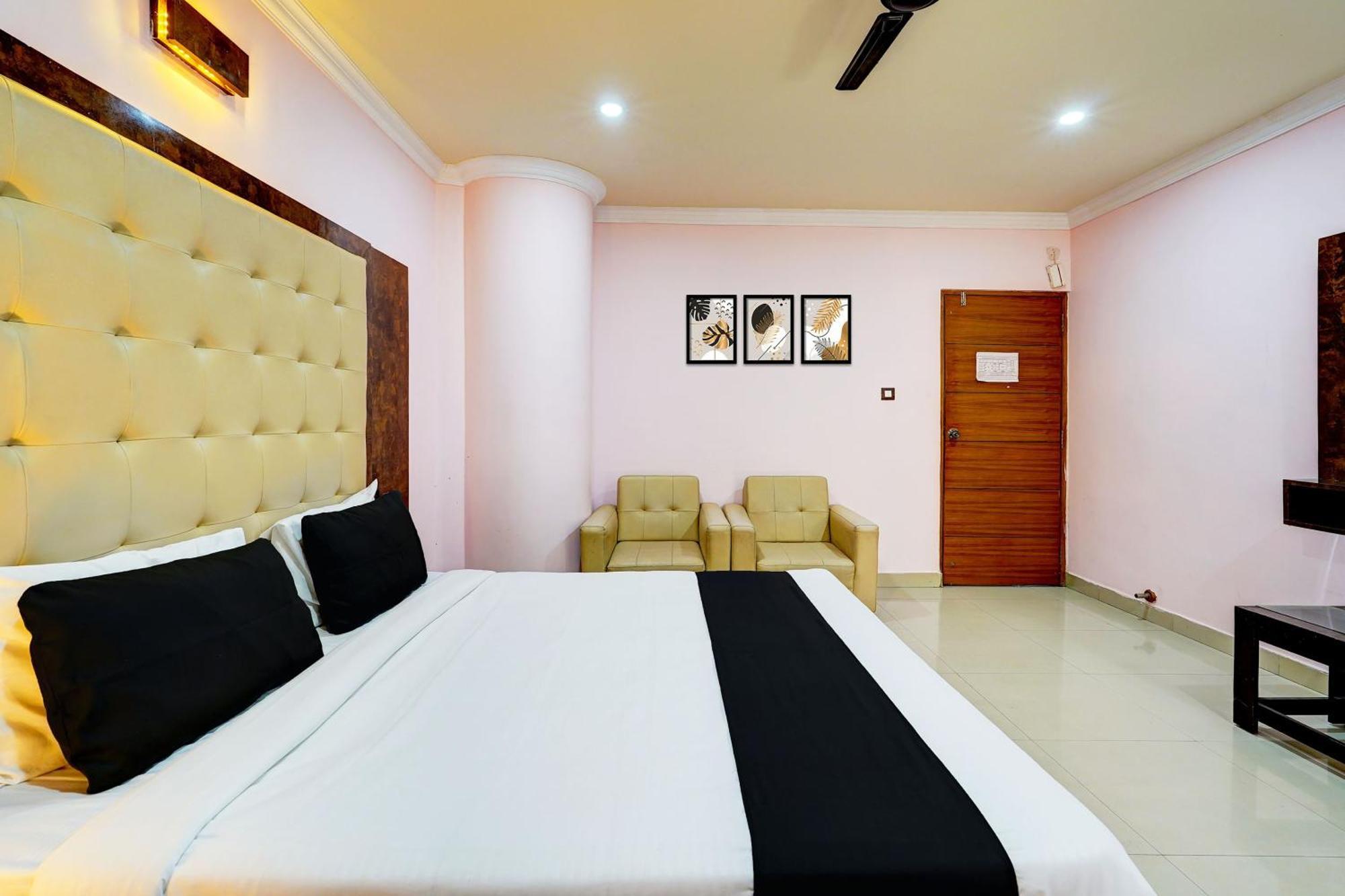 Super Townhouse Mg Road Near Commercial Street Bengaluru Kültér fotó