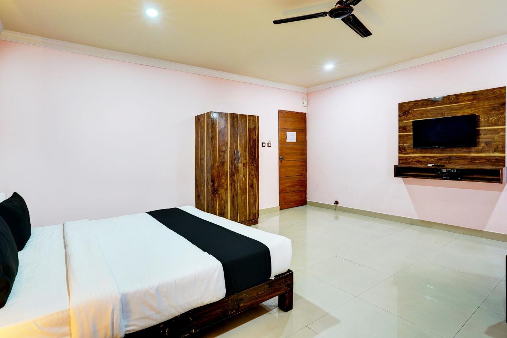 Super Townhouse Mg Road Near Commercial Street Bengaluru Kültér fotó
